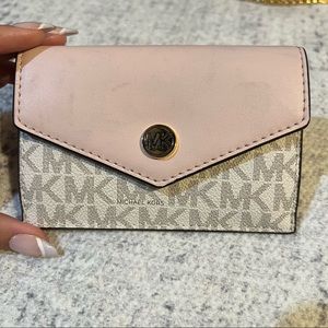 Michael kors Wallet w/ card holder
